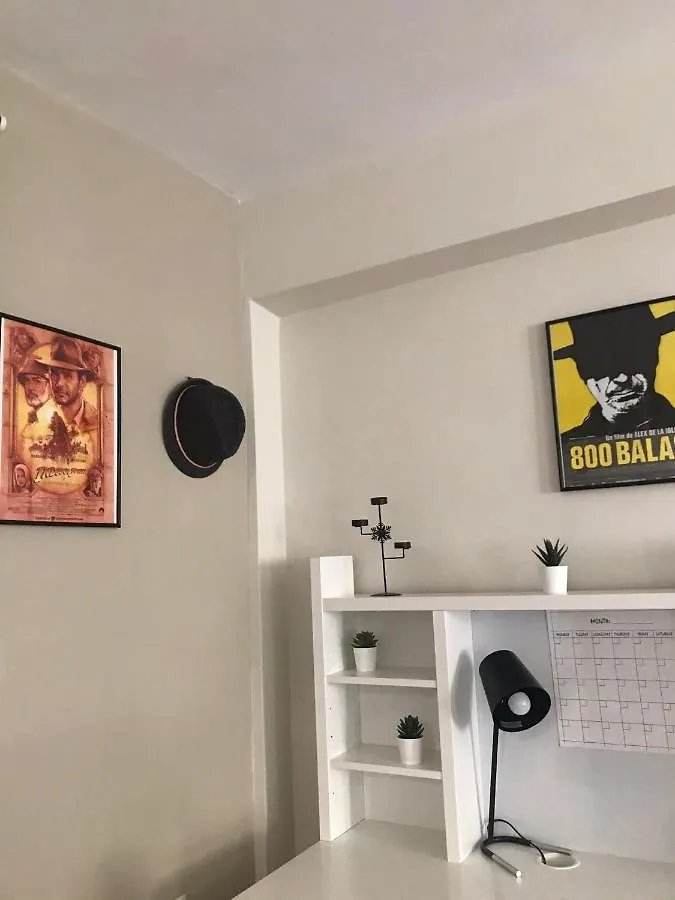 Apartamento Con Parking Gratis En El Centro, 2 Dormitorios Almeria