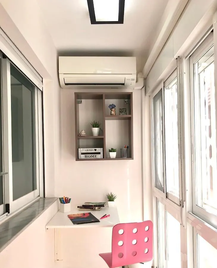 Apartamento Con Parking Gratis En El Centro, 2 Dormitorios Almeria